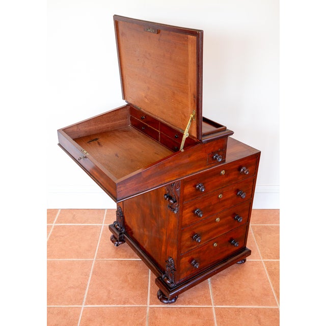 Brown Regency Davenport Desk in Flame Mahogany by William Freeman, 1830s For Sale - Image 8 of 18