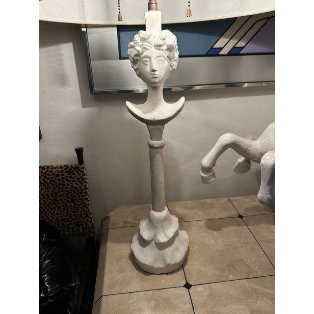 1960s Painted Plaster Tete De Femme Figural Table Lamps After Giacometti -a Pair For Sale - Image 5 of 7