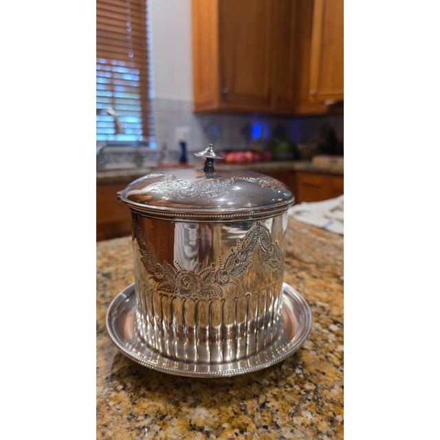 Vintage English SIlver-plated Hinged Biscuit Jar (Biscuit Barrell)/ Ice Bucket For Sale In West Palm - Image 6 of 11