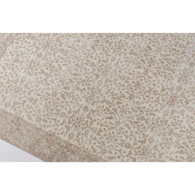Beige Mid 20th Century Neutral Modern Farmhouse Rug For Sale - Image 8 of 10