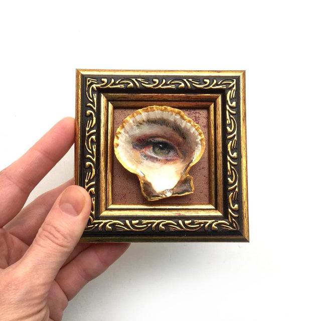 Hello, My name is Valeriya S, I am a professional artist. This is my original painting on natural sea shell 18th Century...