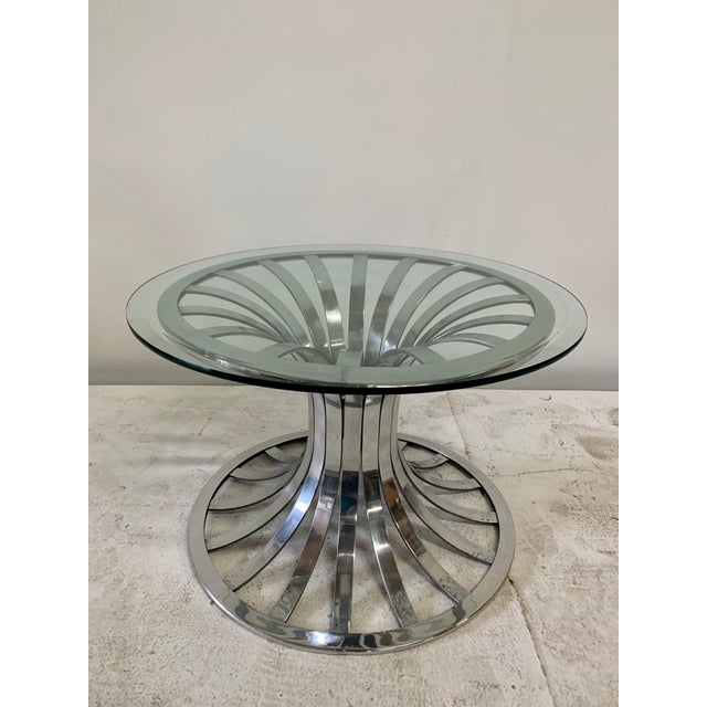 Silver Vintage Russell Woodard Polished Aluminum Side Table w/ Glass Top For Sale - Image 8 of 18