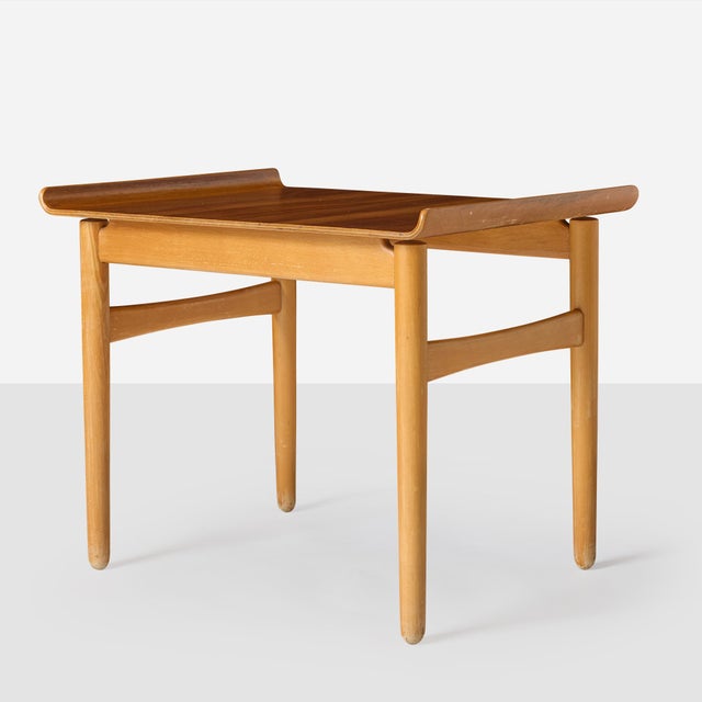 Hans J Wegner Side Table Denmark, c1950 A ‘Shell’ series side table by Hans J. Wegner for Fritz Hansen, featuring a...