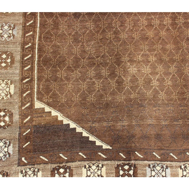 Textile Vintage Turkish Kars Rug With a All-Over Lattce Design in Brown Tones 6'4 X 9'7 For Sale - Image 7 of 11
