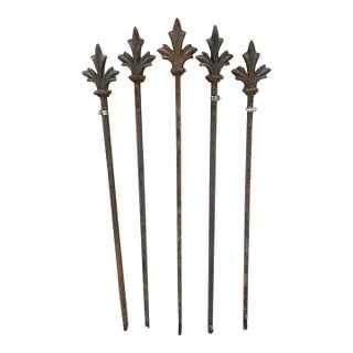 Late 19th Century Victorian Fleur-De-Lis or Starburst Topped Fence Posts - Set of 5 For Sale