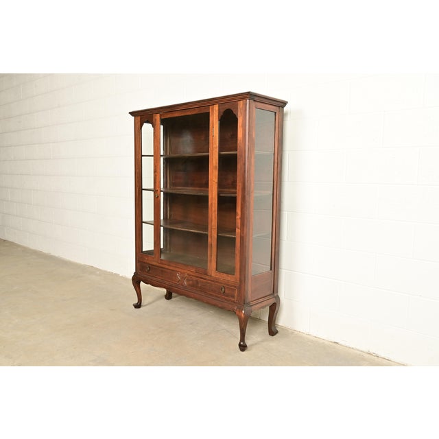 Victorian Berkey & Gay Style Antique Queen Anne Carved Mahogany Bookcase or Bar Cabinet, Circa 1920s For Sale - Image 3 of 15