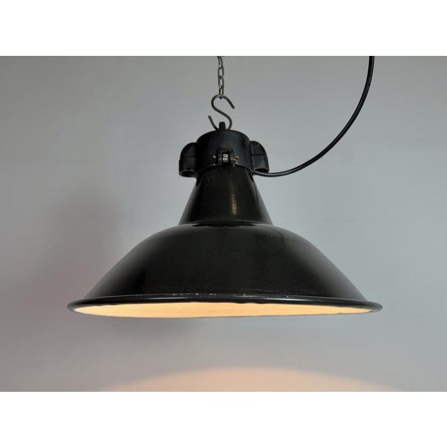 Industrial Black Enamel Factory Lamp with Cast Iron Top, 1950s For Sale - Image 10 of 18