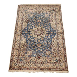 Middle Eastern Rug in Wool For Sale