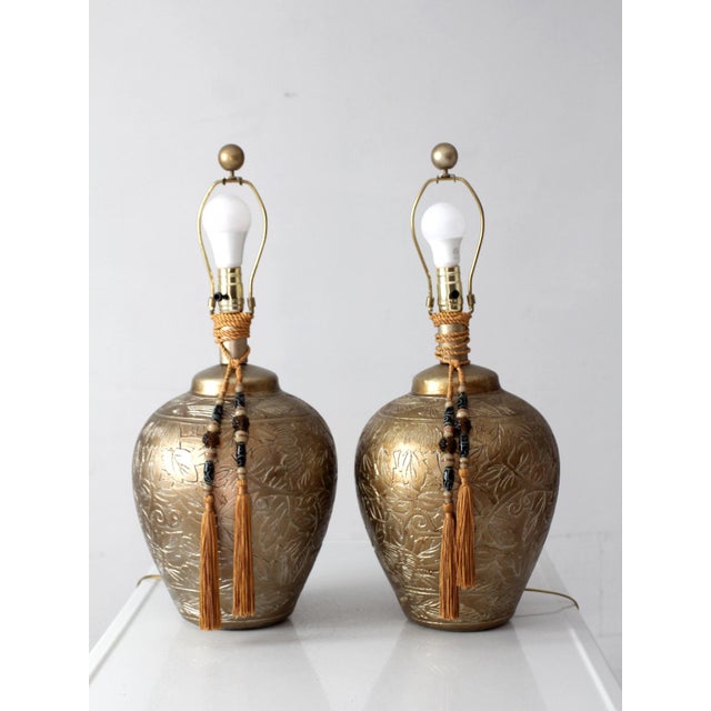 Pair of Vintage Chinoiserie Style Gilt Ceramic Table Lamps For Sale - Image 16 of 18
