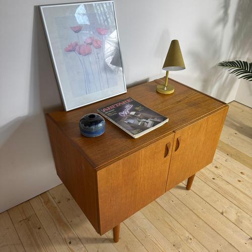 Brown Mid-Century Modern Teak Sideboard with Internal Drawers For Sale - Image 8 of 9