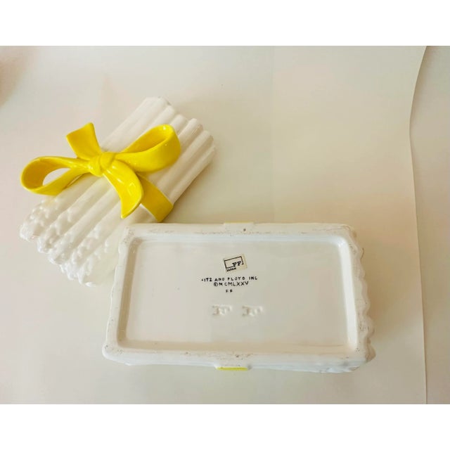 White Vintage 1975 Fitz and Floyd White Trompe L’Oeil Asparagus Box With Yellow Bow For Sale - Image 8 of 8