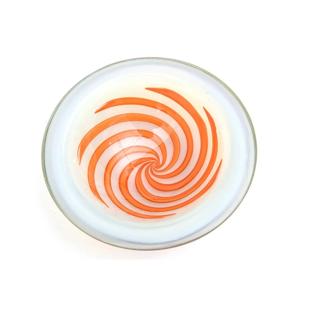 Mid-Century Modern 1960's Murano Fratelli Toso White Cased Opalescent Bowl With Orange Optical Swirl Designs For Sale - Image 3 of 9
