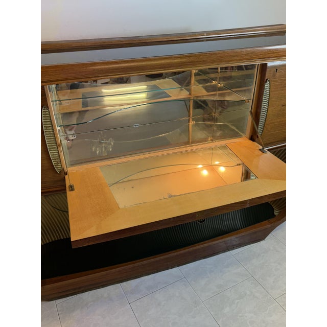 Mid-Century Modern Vintage Bar Cabinet in the style of Vittorio Dassi, 1950s For Sale - Image 3 of 18