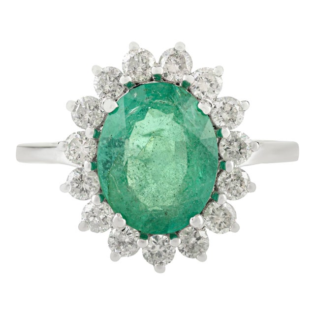 VRJewels 2.26 Ct Natural Emerald and Diamond 14k Gold Oval Engagment Ring Size 5 For Sale