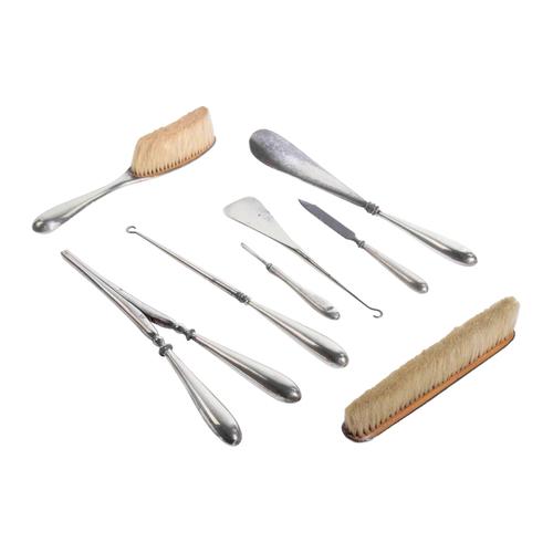 Gold 20th Century Gentlemans Silver and Silver-Plated Grooming and Vanity Set, Set of 8 For Sale - Image 8 of 8