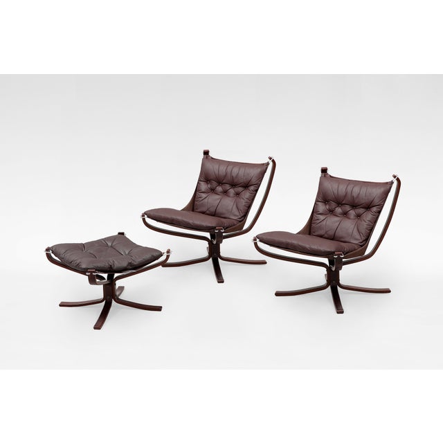 Brown Vintage Falcon Chairs and Ottoman in Brown Leather and Plywood by Sigurd Ressell for Vatne Møbler, 1970s, Set of 3 For Sale - Image 8 of 8