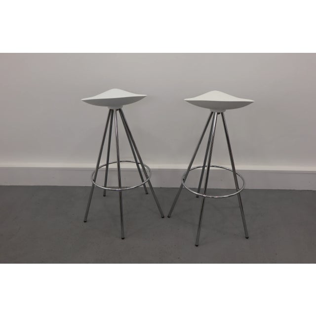 This pair of Jamaica bar stools was designed by Pepe Cortés. It was manufactured by Amat in Spain. The ergonomic swivel...