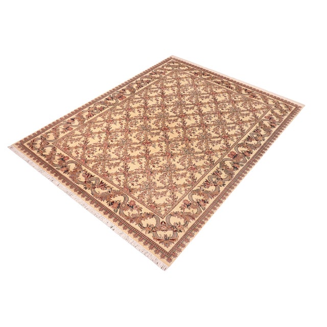 Designed with mesmerizing intricacy and gorgeous color palette, this hand-knotted masterpiece demonstrates the beauty and...