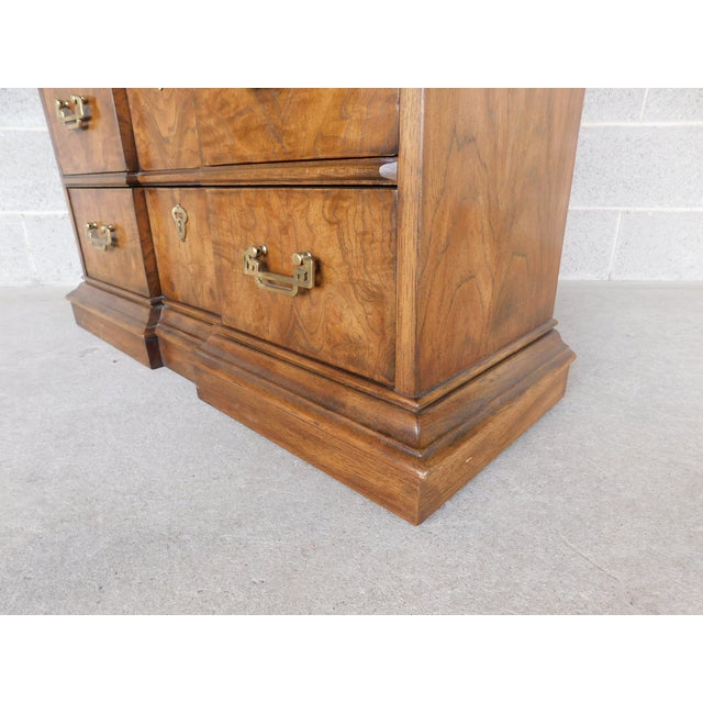 Drexel Heritage Et Cetera Georgian Style Burl Walnut Console Chest 33.5"w X 13"d For Sale - Image 16 of 18