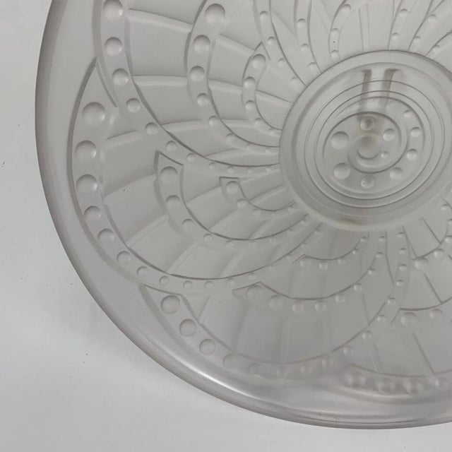 Large Art Deco Frosted Glass Bowl Modele Arc by Jacques Landier, 1930s For Sale - Image 4 of 10