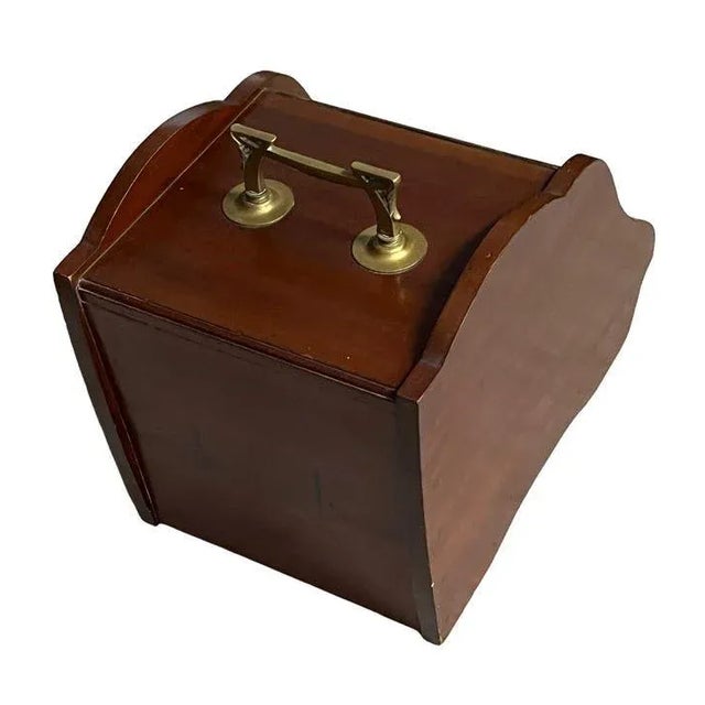 English Antique Late 19th Century Mahogany & Brass Coal Scuttle Kindling Box For Sale - Image 3 of 6
