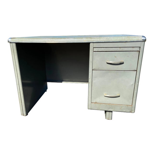 Small tanker desk best sale