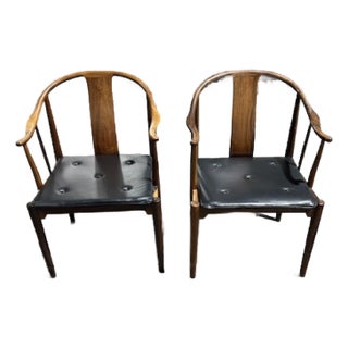 Mid 20th Century Pair of Hans J. Wegner Fritzhansen Danish China Chairs For Sale