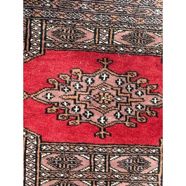 Vintage Pakistani Rug, 1980s For Sale - Image 3 of 14