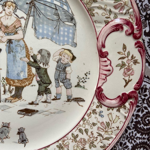 Ceramic French Plates Illustrated by Froment Richard for Sarreguemines, 1890, Set of 2 For Sale - Image 7 of 9