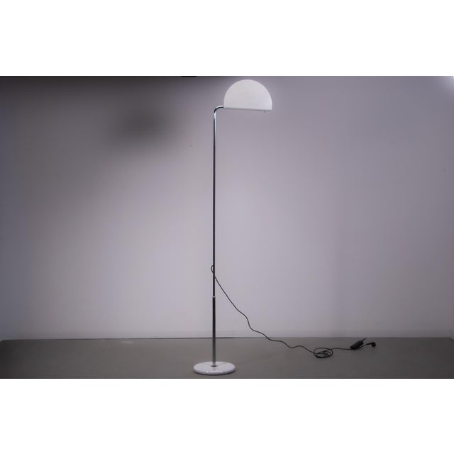 Mezzaluna Floor Lamp by Bruno Gecchelin for Skipper, 1985 For Sale - Image 3 of 14