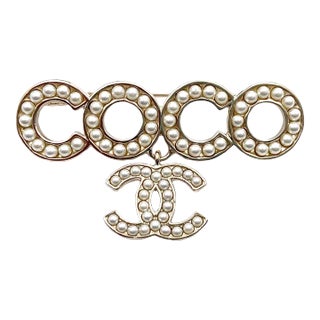 Chanel Brand New Gold CC Cocobana Pearl Dangle Brooch For Sale