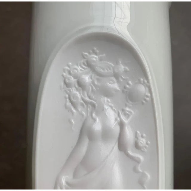 Mid-Century German White Porcelain Vase by Bjørn Wiinblad for Rosenthal For Sale - Image 11 of 18