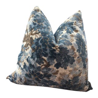 Cowtan and Tout “Walden“ in Delft Down-Filled 24" Pillow - Single For Sale