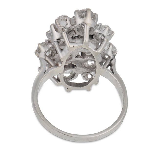 French Mid Century 4.90 Carat Old Mine Cut Diamond Platinum Cocktail Ring, Size 7.75 For Sale - Image 4 of 5