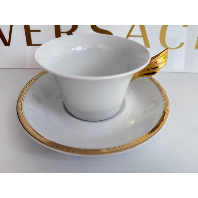 Postmodern Medallion Meandre d'Or Tea Cup and Saucer by Versace for Rosenthal, 1990s For Sale - Image 3 of 5