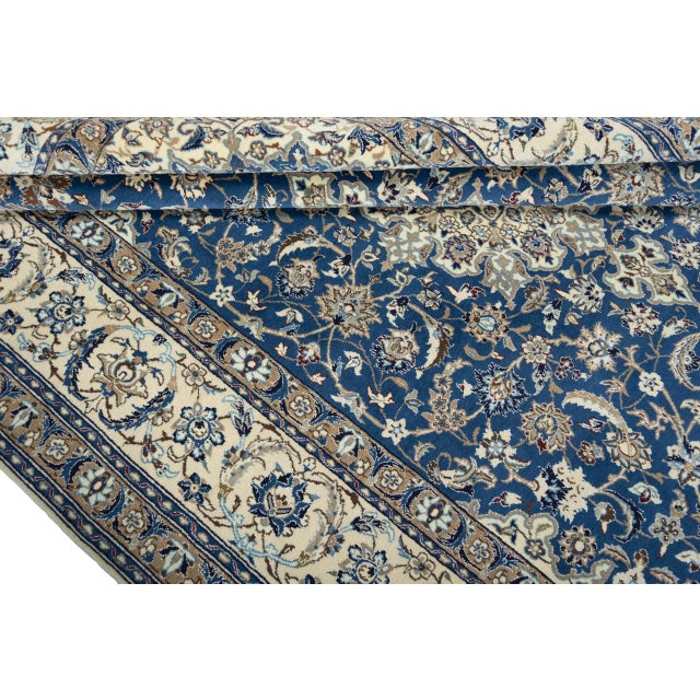 Hand-Knotted Nain 9la Oriental Rug with Silk For Sale - Image 10 of 13