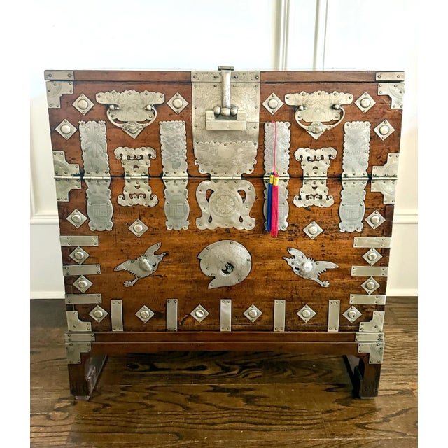 Mid 19th Century Mid 19th Century Korean Wedding Bandaji Chest Joseon Dynasty Original Invoice For Sale - Image 5 of 12