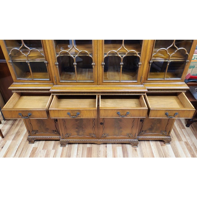 Brown Antique American Chippendale Style Mahogany Breakfront Bookcase For Sale - Image 8 of 18