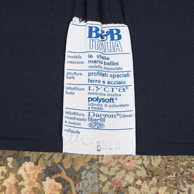 Jacquard Fabric La Stelle Sofa by Mario Bellini for B&B Italia, 1970s For Sale - Image 10 of 12