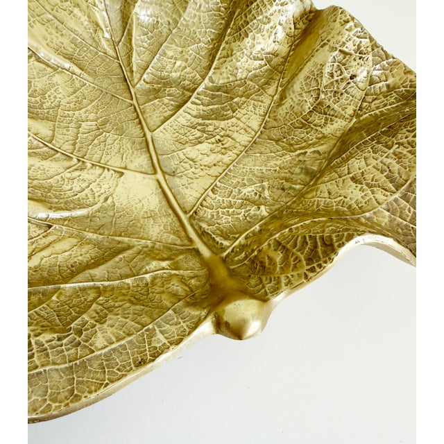 Gold 1940s Large Metal Leaf Bowl by Virginia Metalcrafters For Sale - Image 8 of 11