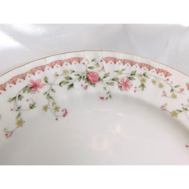 Contemporary 1980s Mikasa Radford Five Plate Set For Sale - Image 3 of 9