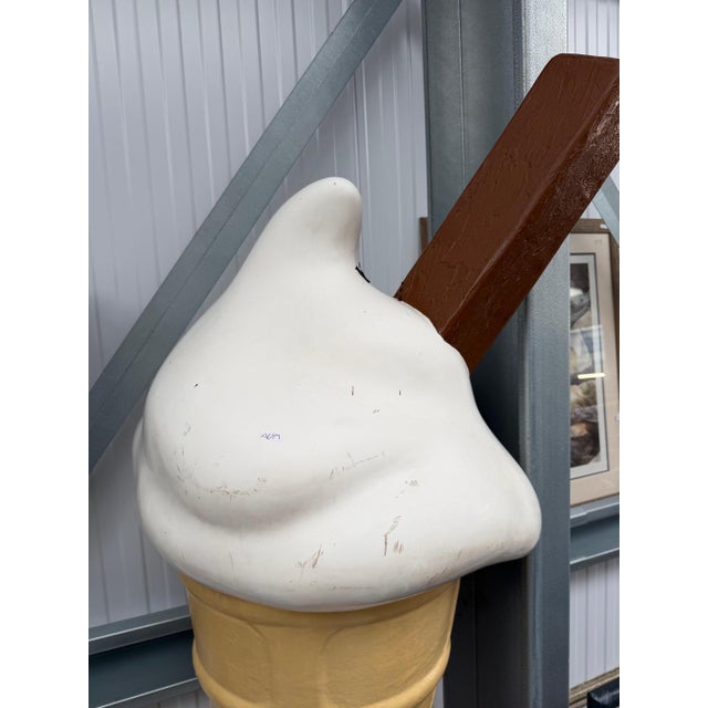 Fiberglass Display Ice Cream, 1970s, in Good conditions. Designed 1970 to 1979