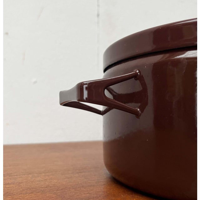 Mid-Century Modern Brown Minimalist Enamel Pot by Seppo Mallat for Finel, Finland, 1960s For Sale - Image 12 of 18