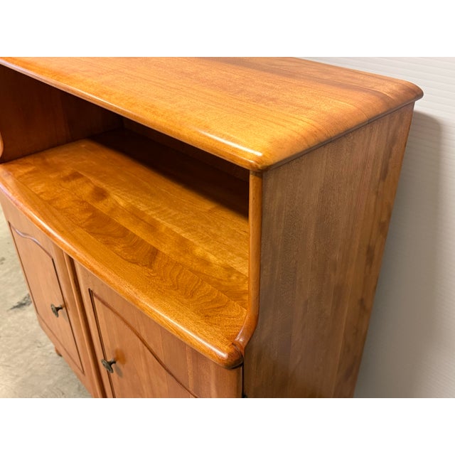 1950s Heywood Wakefield Vintage Colonial Cabinet For Sale - Image 10 of 12