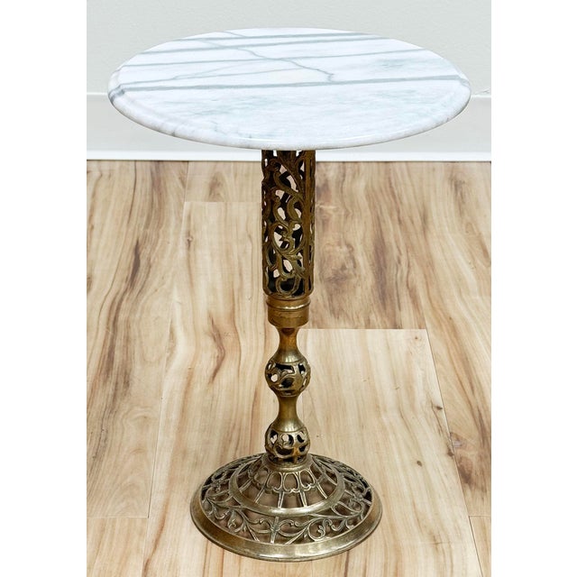 French Vintage French Style Marble Top Brass Filigree Side Table For Sale - Image 3 of 6