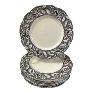 1980s English Staffordshire Meakin Renaissance Dinner Plates - Set of 8 For Sale