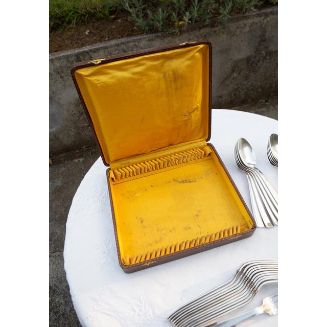 Art Deco French Table Cutlery in Silver-Plated Metal, 1930s, Set of 24 For Sale - Image 11 of 12