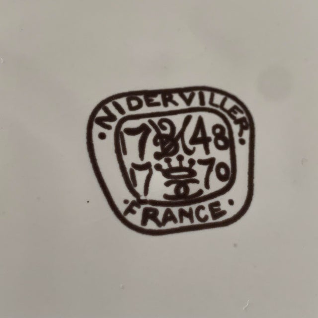 Off-white Rare Niderviller Faience Plates – French Elegance & Heritage French Faience Niderviller France Dinner Service Coat of Arms - 20 Pieces For Sale - Image 8 of 10