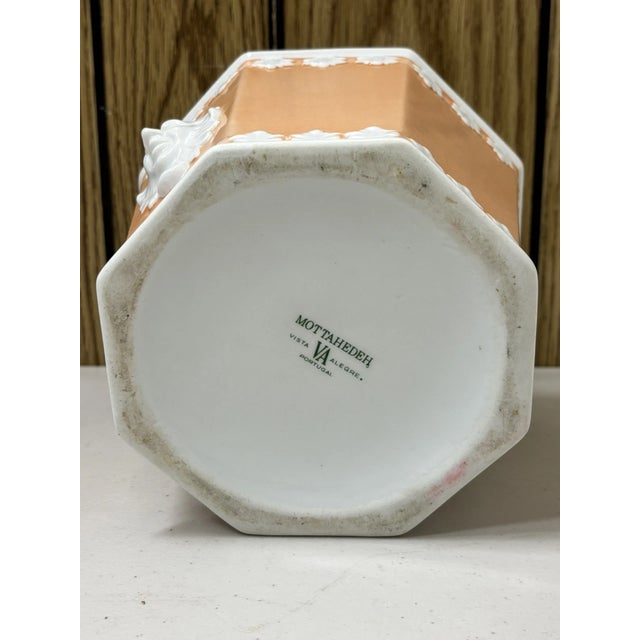 Vista Alegre Vintage Vista Alegre Portugal Octagonal Porcelain Cache Pot Bright Peach For Sale - Image 4 of 8