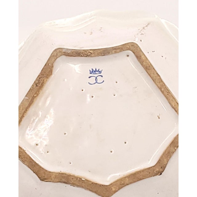 Set of Three Lozenge Shaped Dishes, Continental, Circa 1780 For Sale - Image 4 of 8